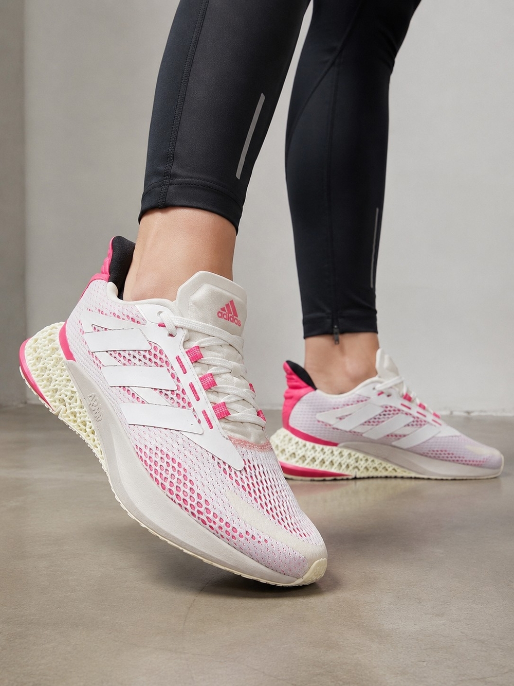 Adidas 4DFWD Pulse White Shock Pink Running Shoes 10.5 NWT